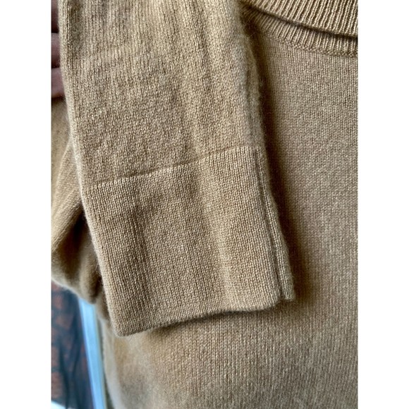 Neiman Marcus Camel 100% Cashmere Turtleneck Sweater Size XL - Picture 7 of 8